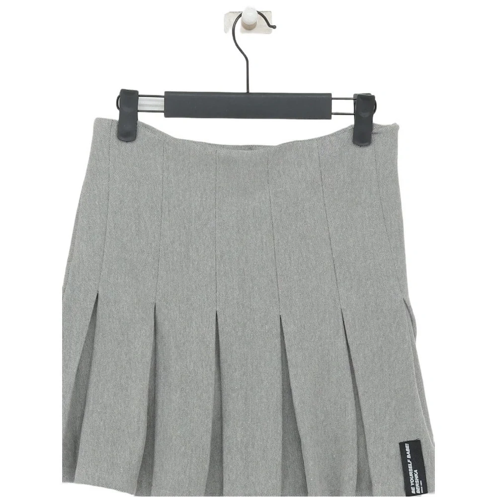 (NWOT) Bershka Be Yourself Babe! Gray Half Pleat Tennis Skirt - XS